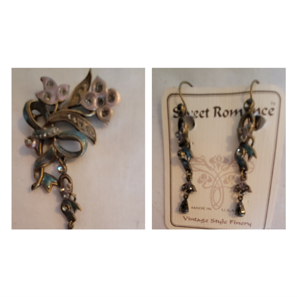 Sweet Romance PinEarring Set 150$